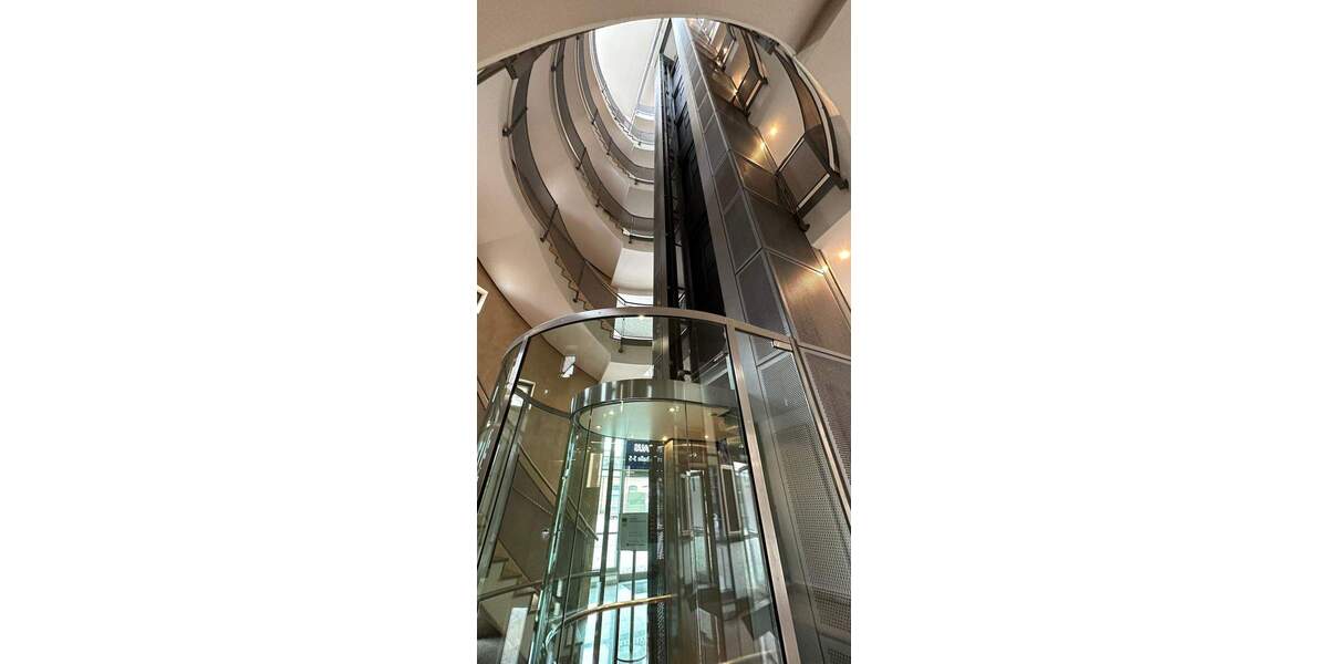 Gewerbeobjekt Chemnitz Zentrum - 8 Zimmer, 350 m&sup2;, 2.800&euro; | Angebot:21323229