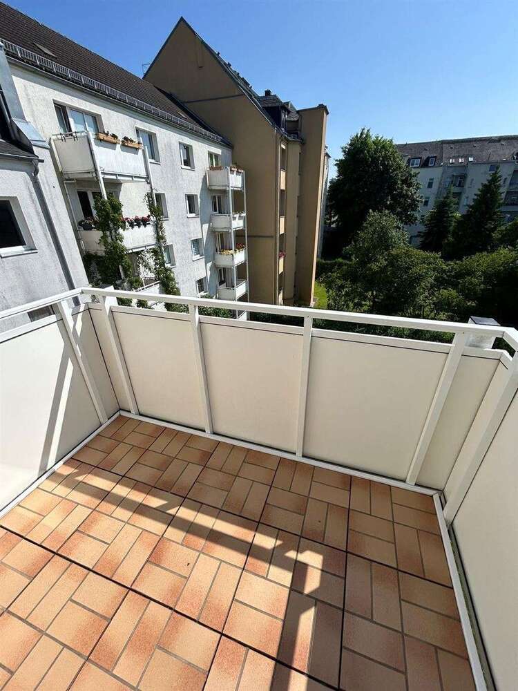 Wohnung zum Mieten in Chemnitz 225 € 39.74 m²