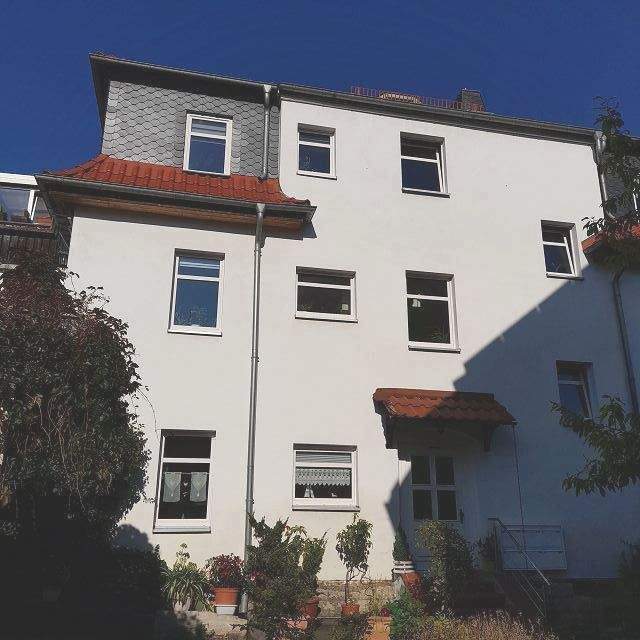 Große modernisierte 4 - Zimmer Wohnung mit Balkon im Grünen und stadtnah 4 zimmer