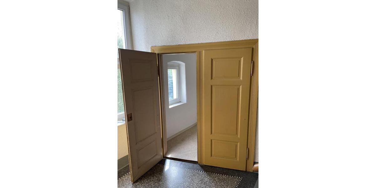 Kleine Wohnung mit großem Balkon zur Selbstnutzung gesucht? Ab sofort frei! 1.5 zimmer