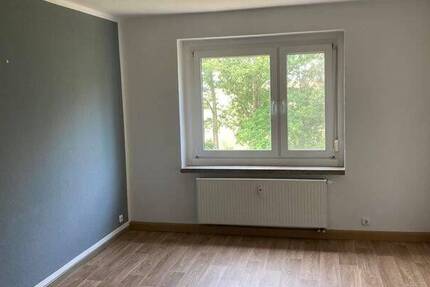 Wohnung Gersdorf b Hohenstein-Ernstthal Ernstthal - 3 Zimmer, 60 m&sup2;, 65.000&euro; | Angebot:26527454