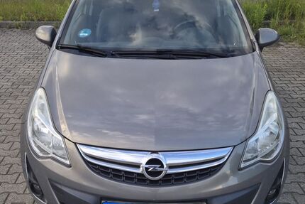 Opel Corsa 116.950 km 4.400 &euro; Frankenberg 09669