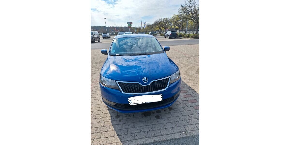 Skoda Rapid 126.000 km 7.200 &euro; Chemnitz 09247