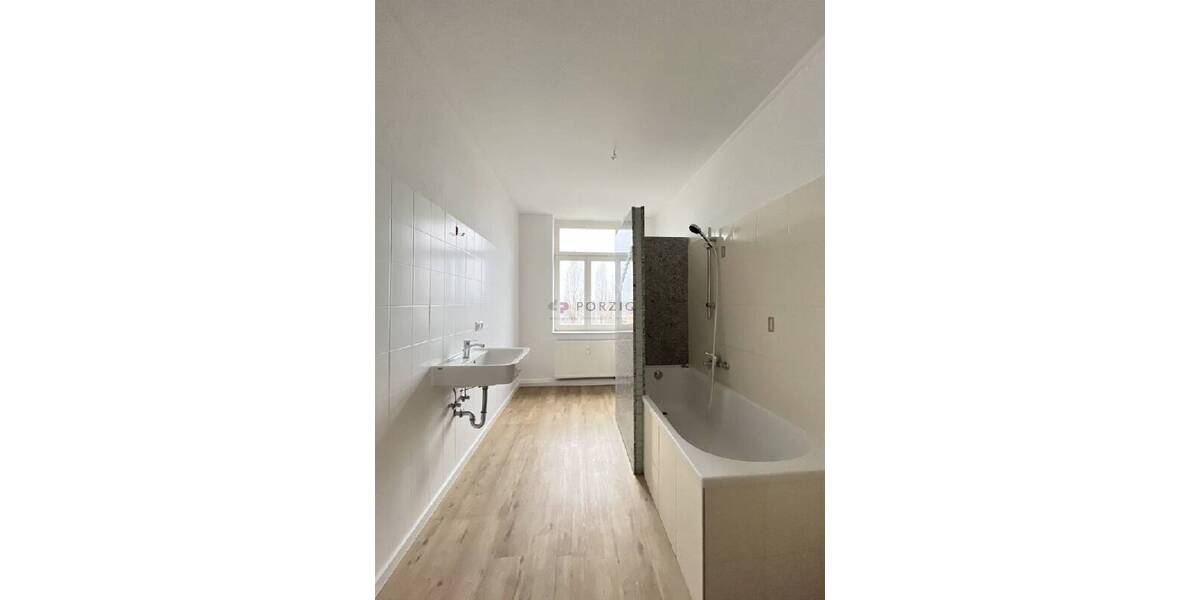 Etagenwohnung Limbach-Oberfrohna Oberfrohna - 3 Zimmer, 87 m&sup2;, 480&euro; | Angebot:26306047