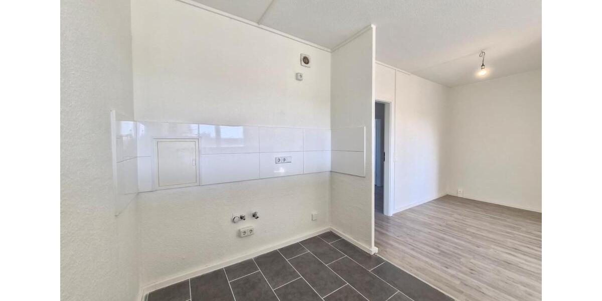 Etagenwohnung Chemnitz Markersdorf - 4 Zimmer, 69 m&sup2;, 317&euro; | Angebot:26088919