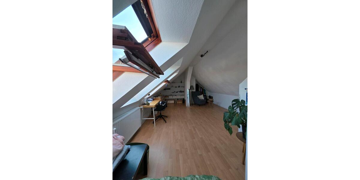 Dachgeschoßwohnung Chemnitz Hilbersdorf - 3 Zimmer, 80 m&sup2;, 440&euro; | Angebot:25905360