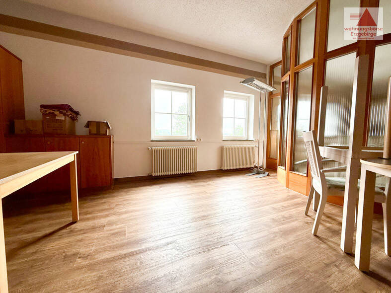 Gewerbeobjekt Elterlein - 6 Zimmer, 344 m&sup2;, 1.100&euro; | Angebot:25688274