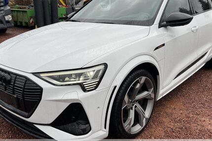 Audi e-tron 55.280 km 40.899 &euro; Chemnitz - Mittelbach 09224