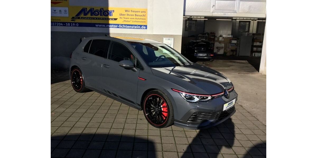 VW Golf 29.993 km 35.870 &euro; Lichtenstein 09350