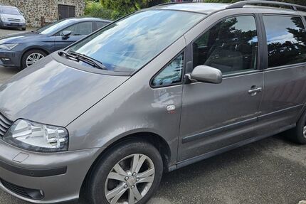 Seat Alhambra 230.335 km 2.200 &euro; Frankenberg 09669