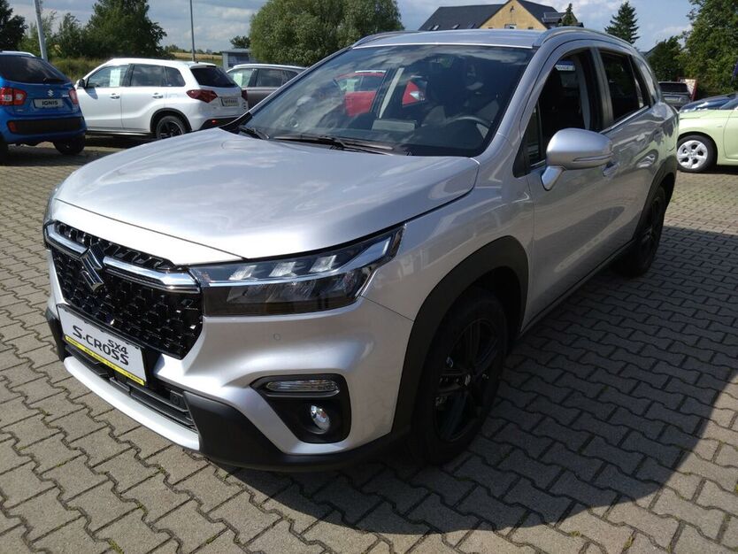 Suzuki (SX4) S-Cross 2.607 km 25.995 € Burgstädt 09217