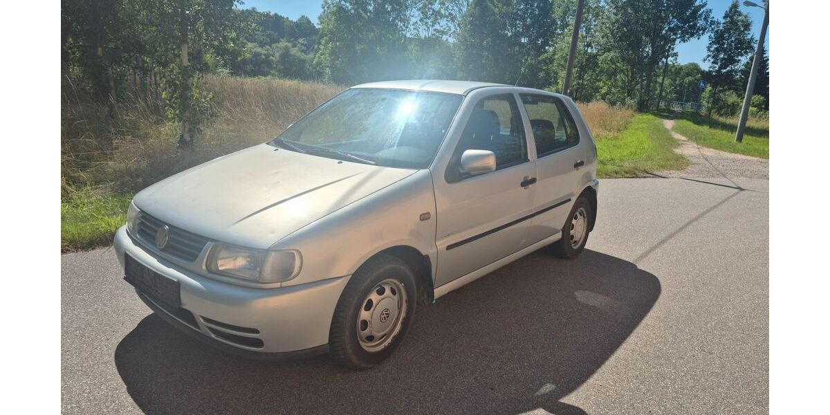 VW Polo 85.000 km 2.500 &euro; Glauchau 08371