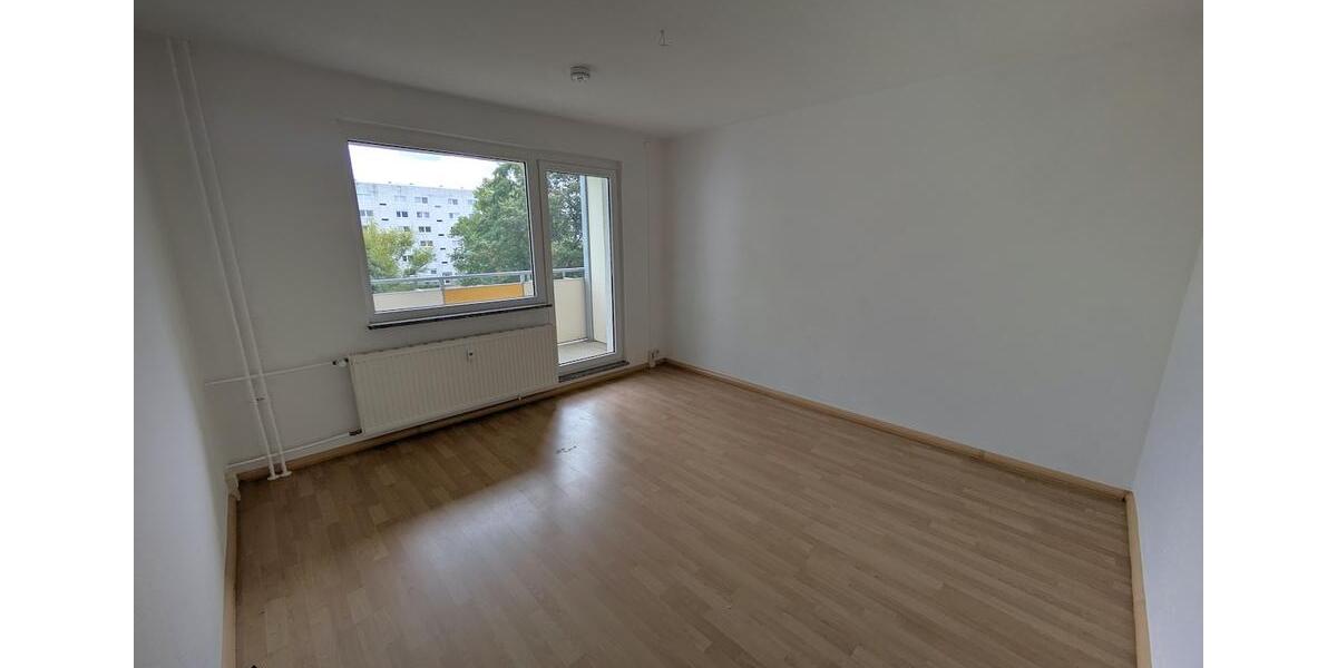 Etagenwohnung Chemnitz Kapellenberg - 4 Zimmer, 70 m&sup2;, 350&euro; | Angebot:26321586