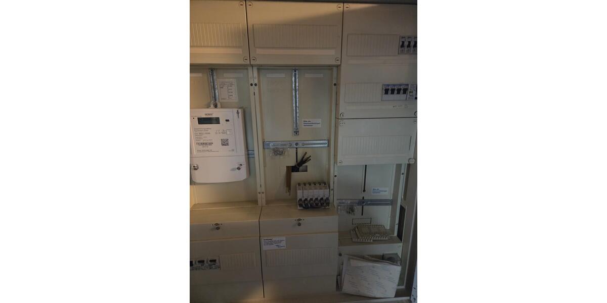 Charmante Doppelhaushälfte mit Potenzial in Limbach-Oberfrohna! 9 zimmer