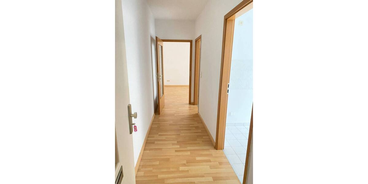 Etagenwohnung Chemnitz Schönau - 2 Zimmer, 49 m&sup2;, 257&euro; | Angebot:25696266