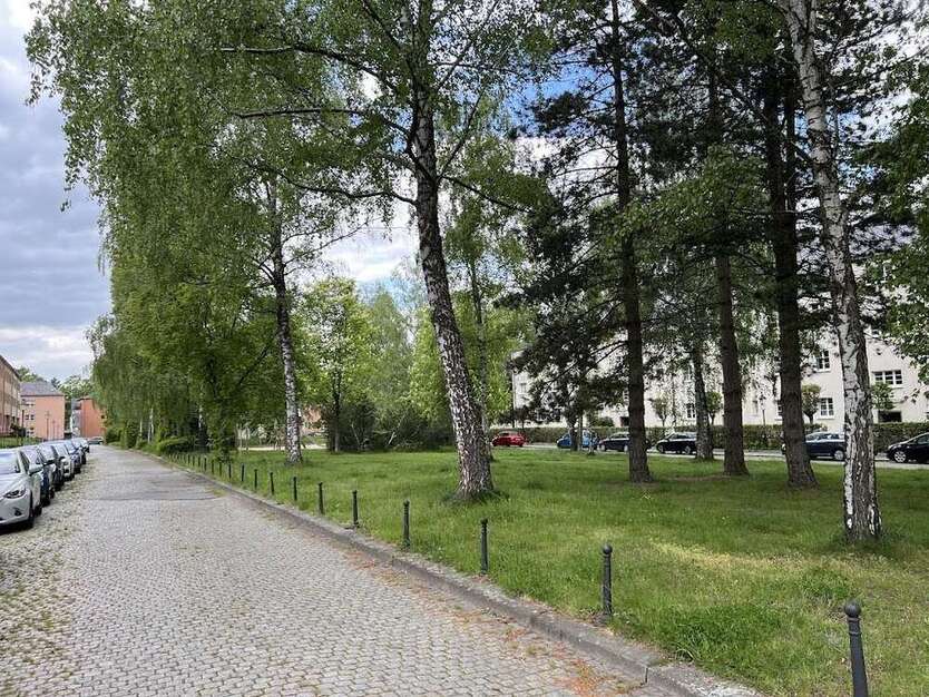 Wohnung zum Mieten in Chemnitz 237 € 43.86 m²