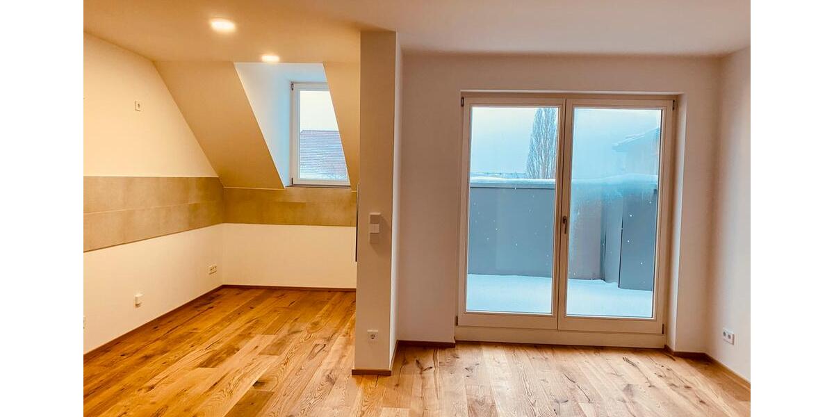 Dachgeschoßwohnung Chemnitz Hilbersdorf - 3 Zimmer, 101 m&sup2;, 808&euro; | Angebot:25538973