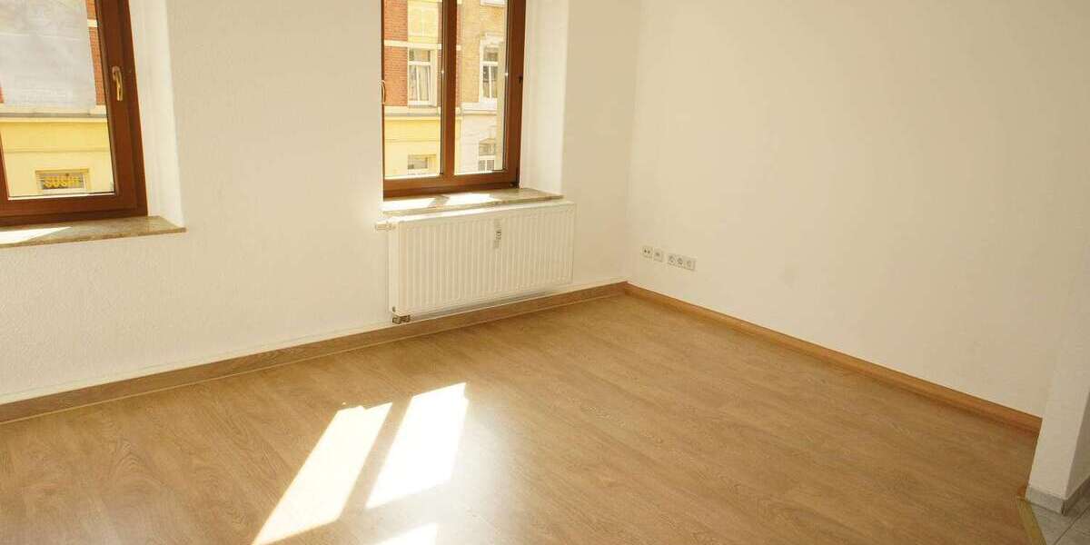 Wohnung zum Mieten in Chemnitz 175 € 32.32 m² 2 zimmer
