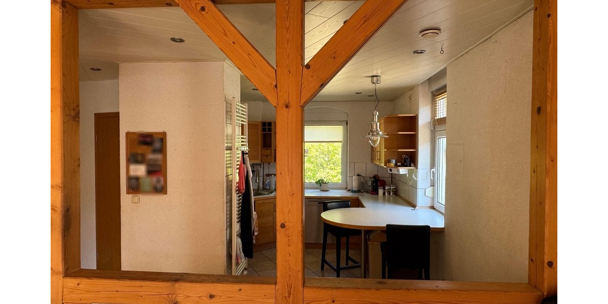 Teilsaniertes 2- Familienhaus mit Ausbaureserve und großem Grundstück in ruhiger Lage! - Zweifamilienhaus Waldheim | Angebot:26905386