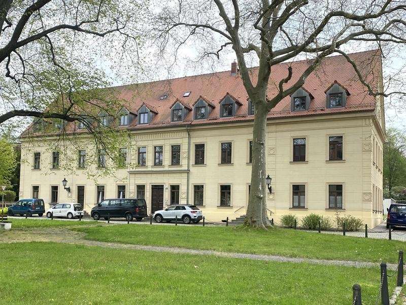 Wohnung zum Kaufen in Glauchau 32.500 € 36.09 m²