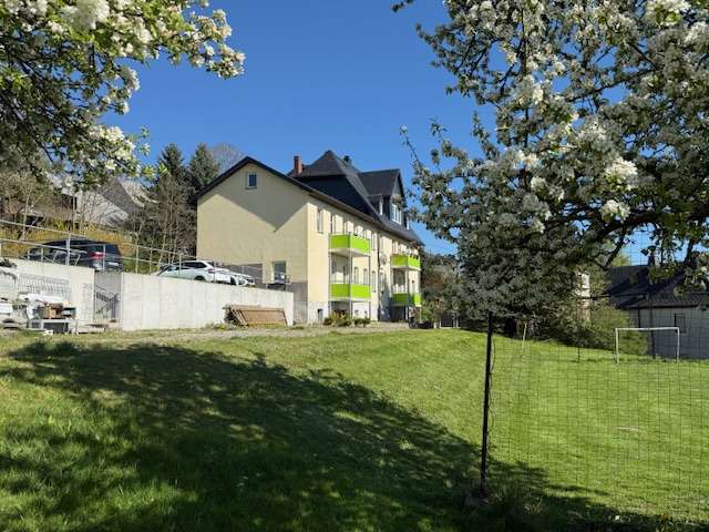 Wohnung zum Mieten in Lauter-Bernsbach 395 € 62 m²