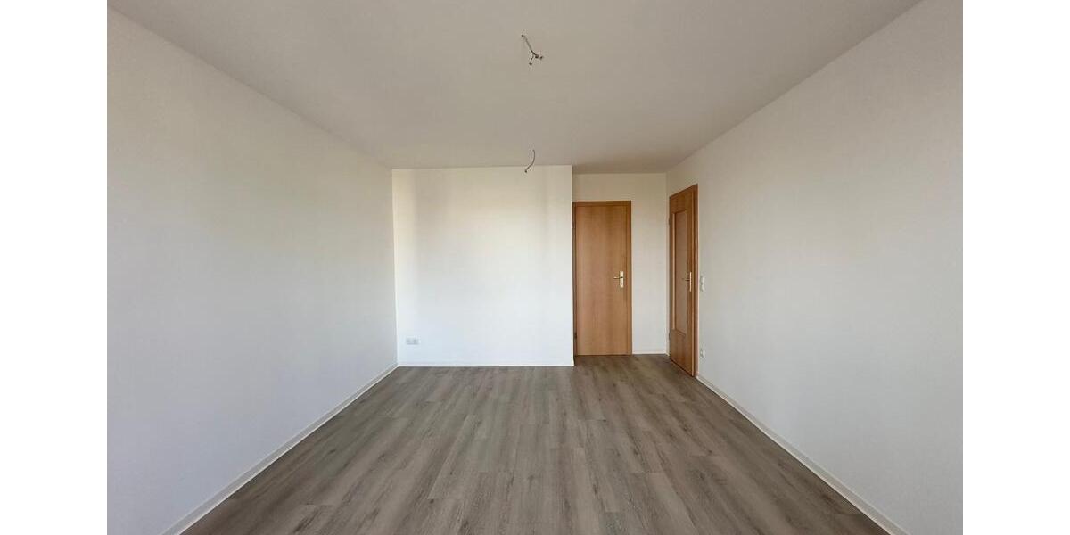 Etagenwohnung Chemnitz Helbersdorf - 4 Zimmer, 91 m&sup2;, 850&euro; | Angebot:25384416