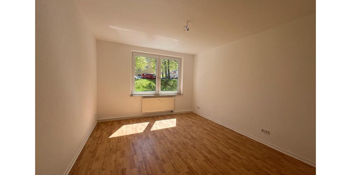 Erdgeschoßwohnung Chemnitz Adelsberg - 3 Zimmer, 61 m&sup2;, 320&euro; | Angebot:26425652