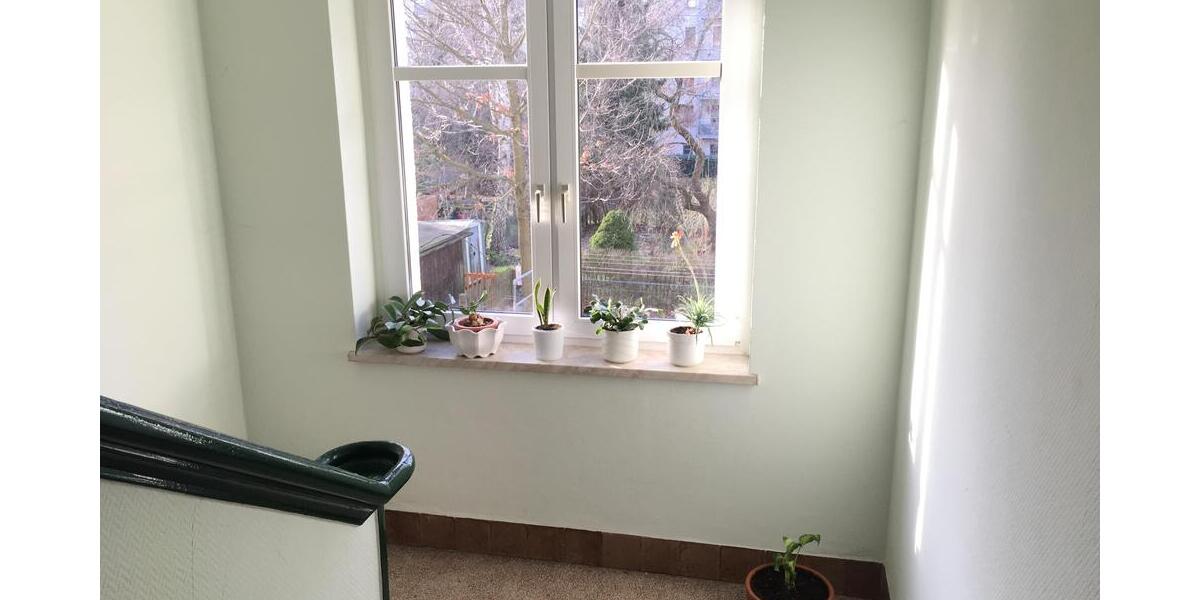 Großzügige 4-Zimmer-Wohnung mit Balkon Loggia! 4 zimmer