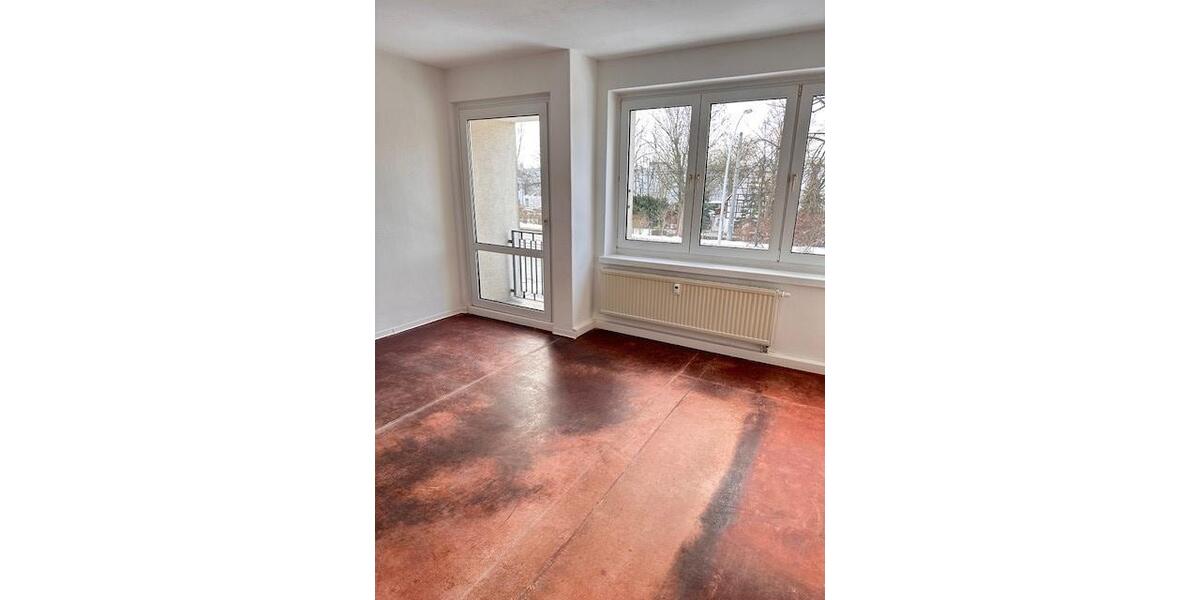 Etagenwohnung Chemnitz Helbersdorf - 3 Zimmer, 63 m&sup2;, 285&euro; | Angebot:23791651