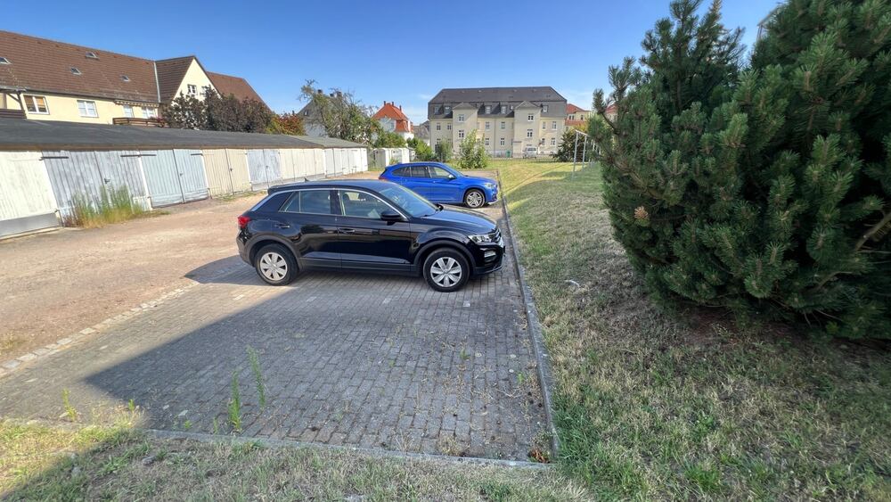 Gepflegte Eigentumswohnung mit Balkon für Kapitalanleger in Rochlitz 3 zimmer