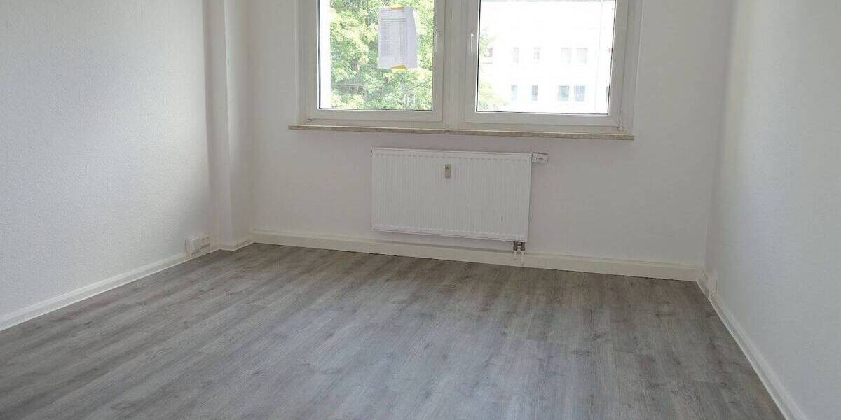 Etagenwohnung Chemnitz Kapellenberg - 2 Zimmer, 48 m&sup2;, 260&euro; | Angebot:26916697