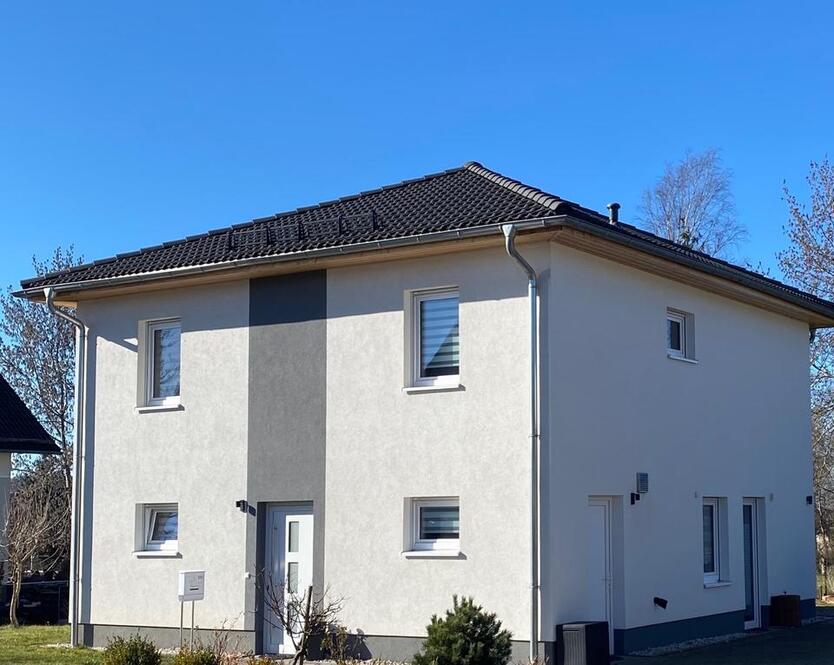 128 m2 in Ebersdorf 5 Zimmer direkter Zugang zum Hauswirtschaftsraum
