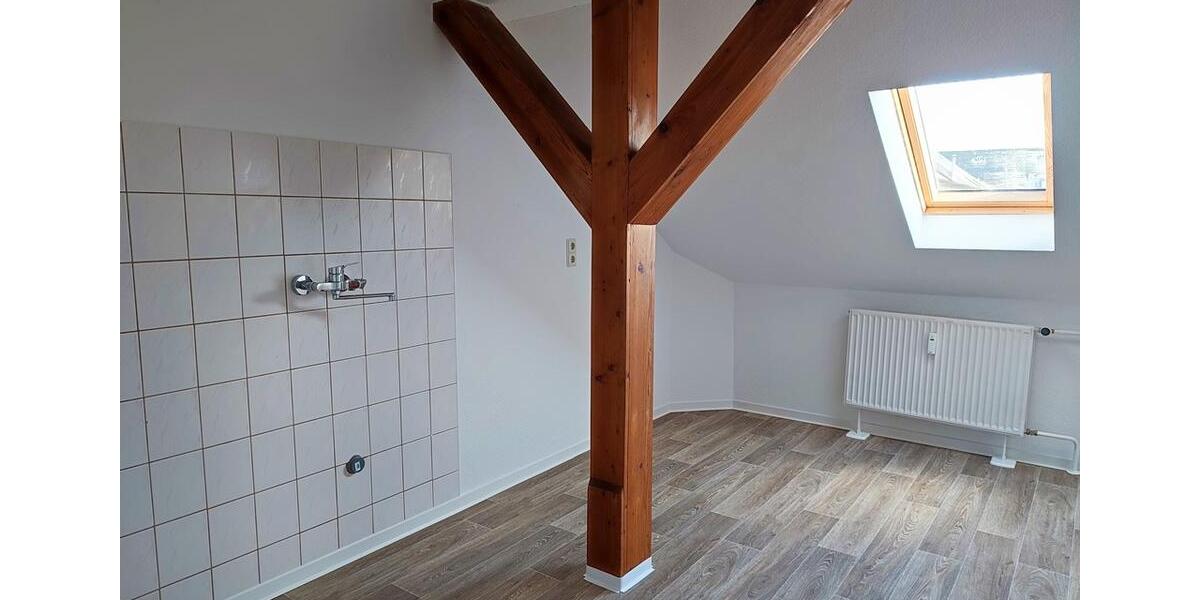 Dachgeschoßwohnung Chemnitz Hilbersdorf - 3 Zimmer, 89 m&sup2;, 490&euro; | Angebot:25794421