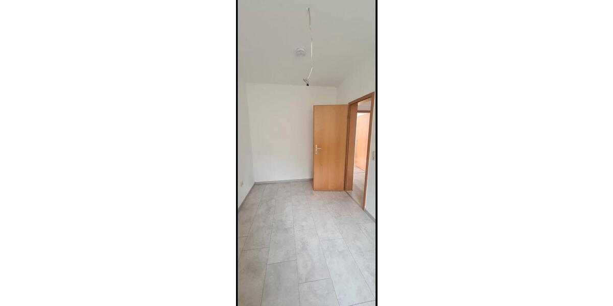 Erdgeschoßwohnung Mittweida - 2 Zimmer, 36 m&sup2;, 225&euro; | Angebot:26549198