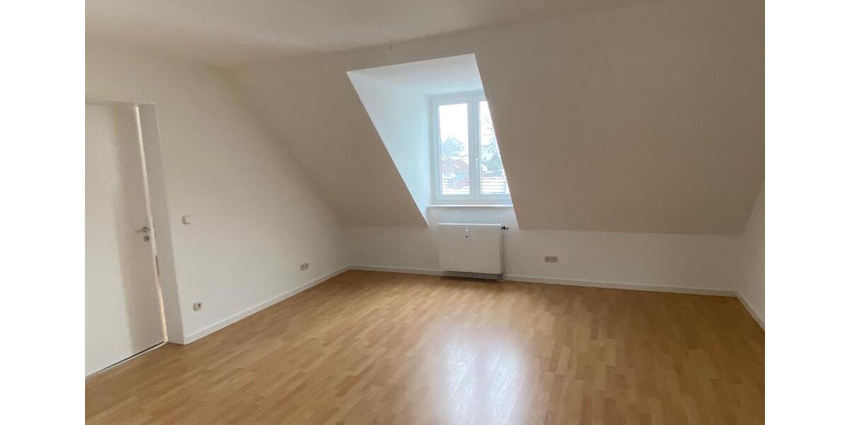 Dachgeschoßwohnung Chemnitz Euba - 3 Zimmer, 82 m&sup2;, 445&euro; | Angebot:26661288