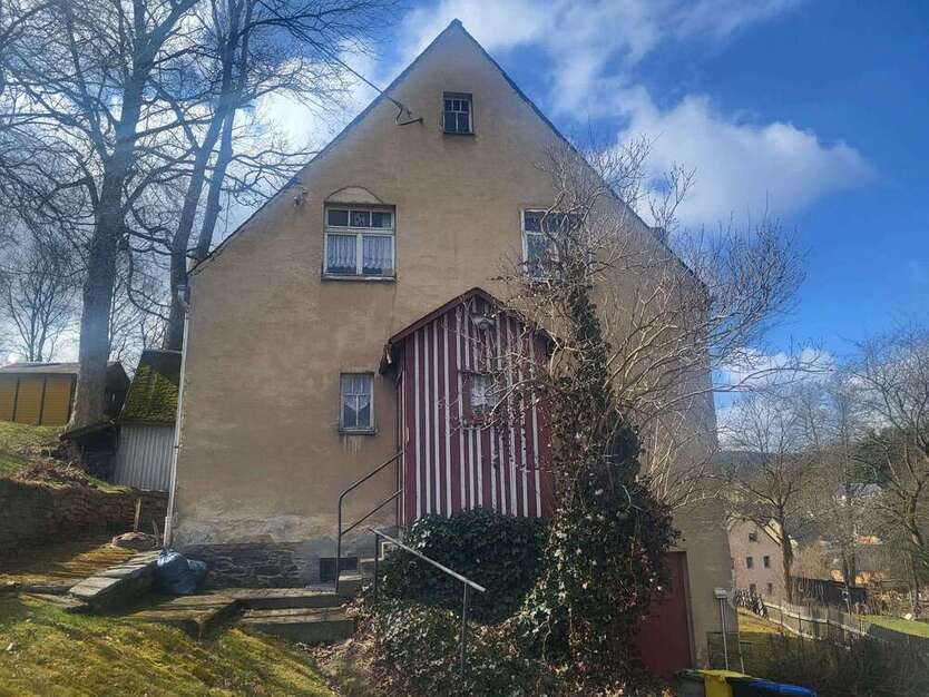 Haus zum Kaufen in Tannenberg 55.000 € 75 m²
