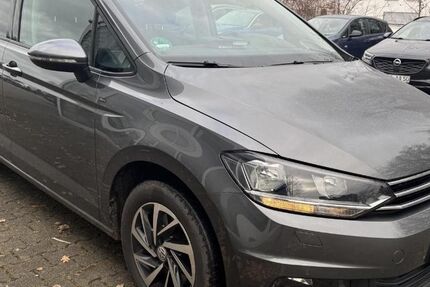 VW Touran 143.550 km 16.195 € Lichtenstein 09350