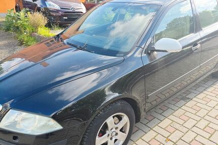 Skoda Octavia 203.000 km 1.290 &euro; Chemnitz 09114