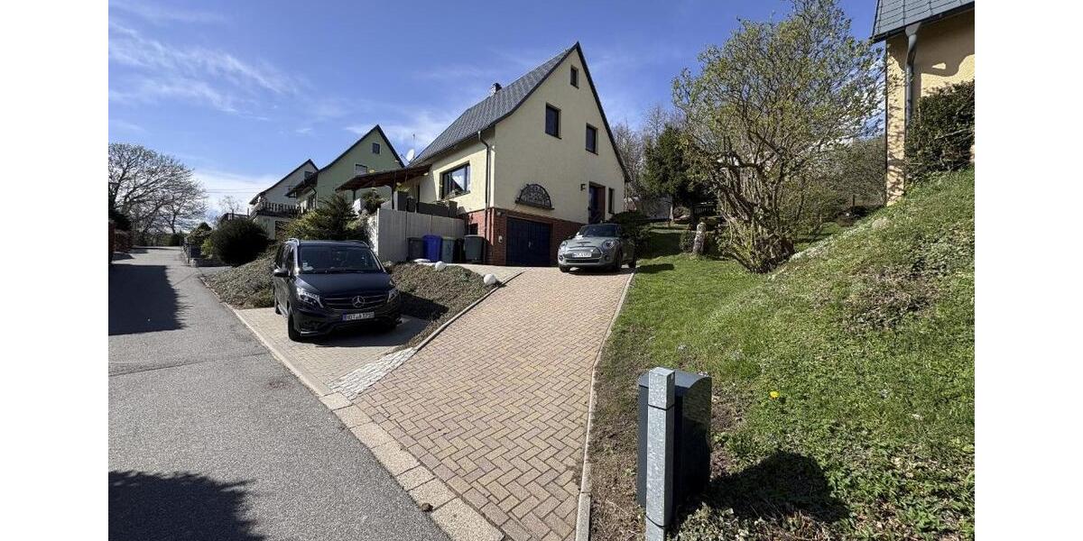 Einfamilienhaus Hohenstein-Ernstthal Ernstthal - 8 Zimmer, 120 m&sup2;, 420.000&euro; | Angebot:27132700