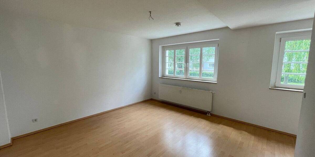 Etagenwohnung Chemnitz Lutherviertel - 1 Zimmer, 40 m&sup2;, 270&euro; | Angebot:26910505
