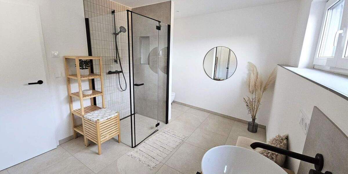 Exklusive Familienoase in naturnaher Lage - neuwertiges Wohnen auf höchstem Niveau 7 zimmer