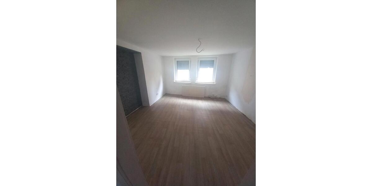 Reihenhaus Waldenburg - 5 Zimmer, 110 m&sup2;, 49.000&euro; | Angebot:27006222