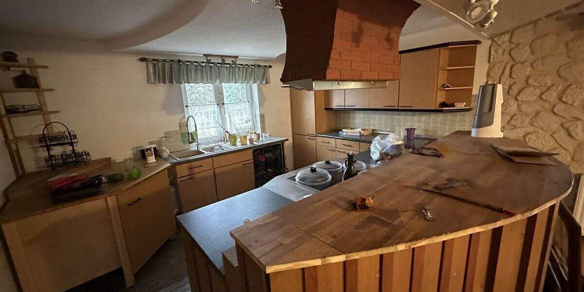 Mehrfamilienhaus, Wohnhaus Burgstädt / Burkersdorf Burgstädt - 6 Zimmer, 262 m&sup2;, 308.000&euro; | Angebot:25688326
