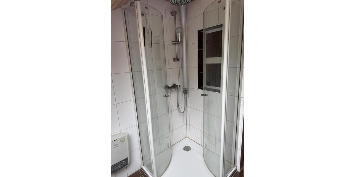 Teilsaniertes 2- Familienhaus mit Ausbaureserve und großem Grundstück in ruhiger Lage! - Zweifamilienhaus Waldheim | Angebot:26905386