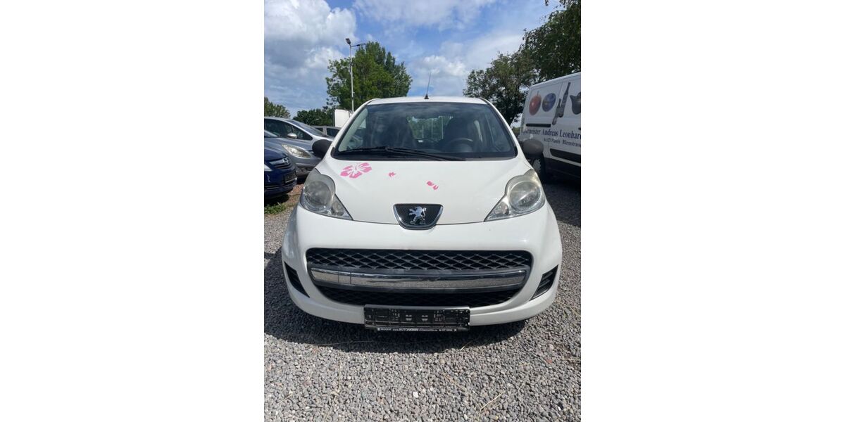 Peugeot 107 53.993 km 2.699 &euro; Chemnitz 09120