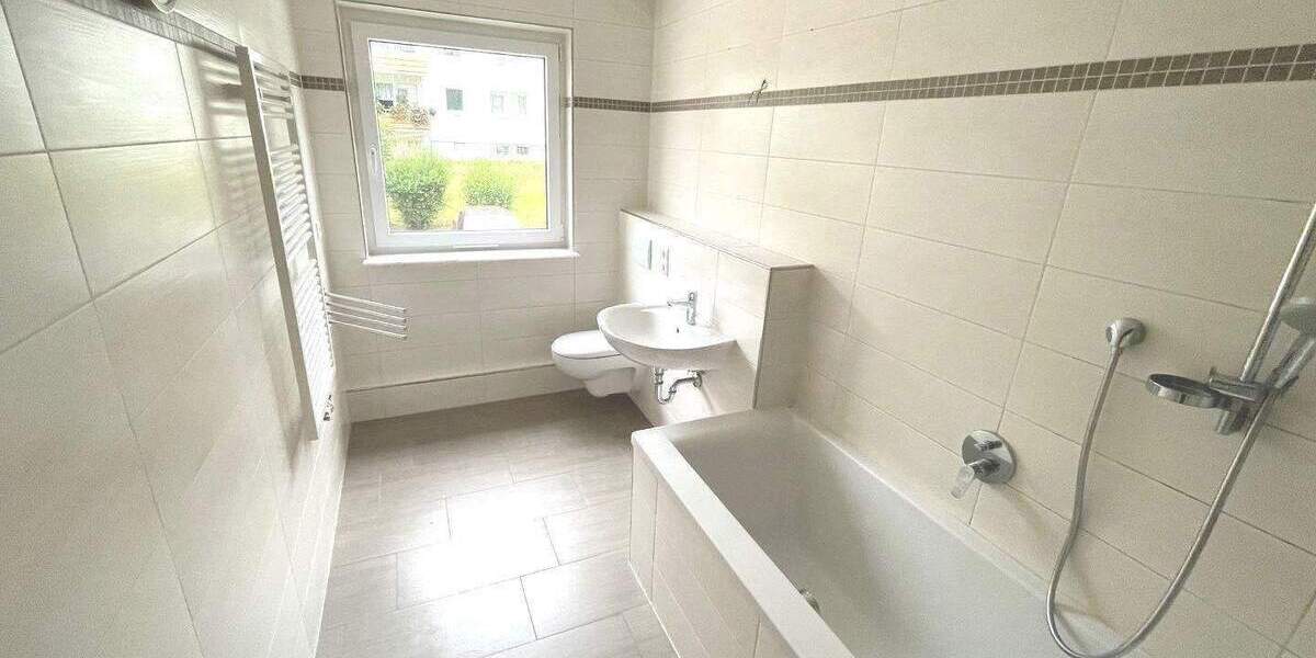 Etagenwohnung Augustusburg Erdmannsdorf - 4 Zimmer, 85 m&sup2;, 680&euro; | Angebot:24448123