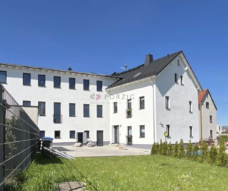 Haus zum Mieten in Limbach-Oberfrohna 1.470 € 140 m²