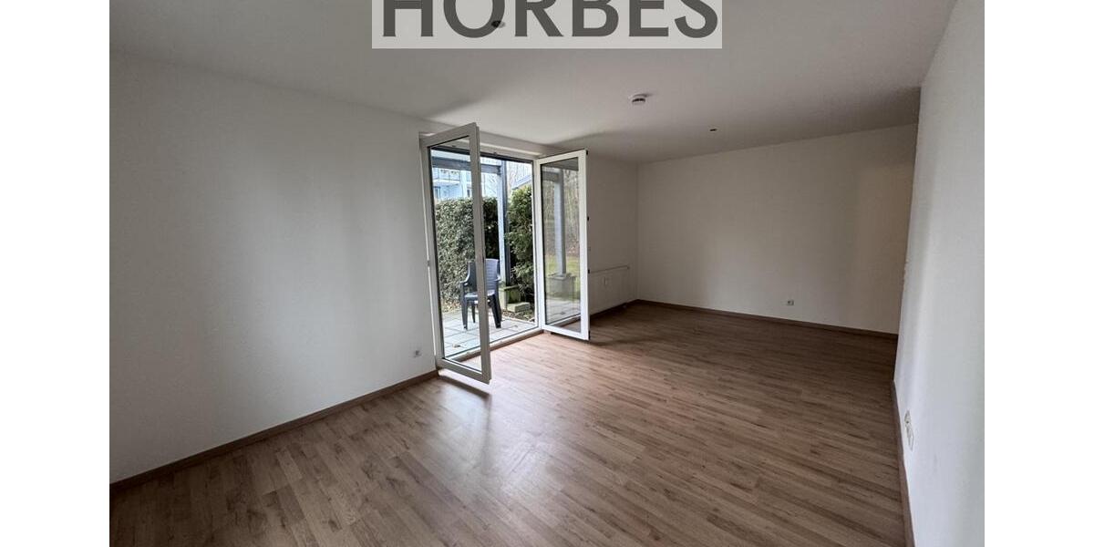 Etagenwohnung Glauchau - 1 Zimmer, 34 m&sup2;, 225&euro; | Angebot:25220607