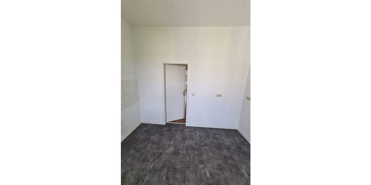 Etagenwohnung Chemnitz Hilbersdorf - 4 Zimmer, 80 m&sup2;, 410&euro; | Angebot:26290756