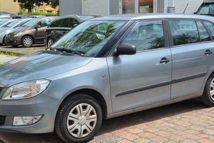Skoda Fabia 80.500 km 4.490 &euro; Chemnitz 09120